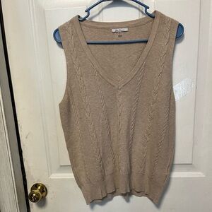 Vita Milano Beige Ribbed Sweater vest xl runs small